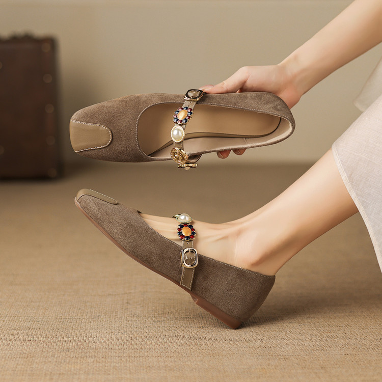 Mary Jane Shoes - Style i.html